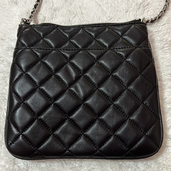 Michael Kors quilted crossbody. Barely used. - Picture 3 of 5